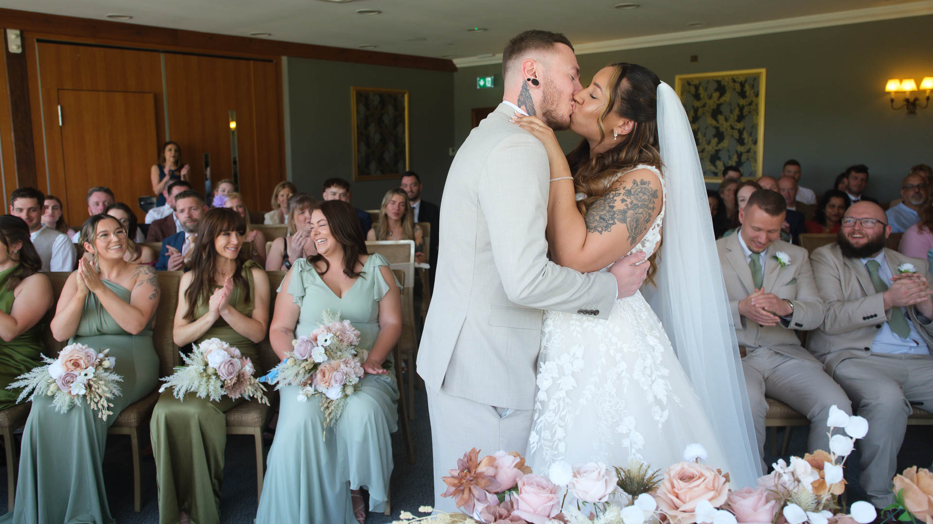 First kiss, Suffolk weddings, Heffs Photography, 