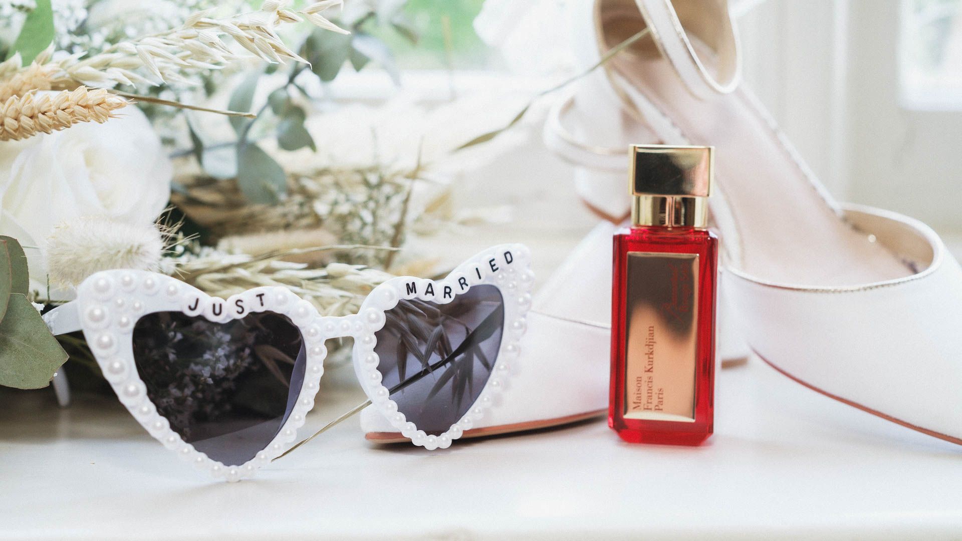 Couple kissing with a beautiful sunset at All Manor of Events Heffs Photography