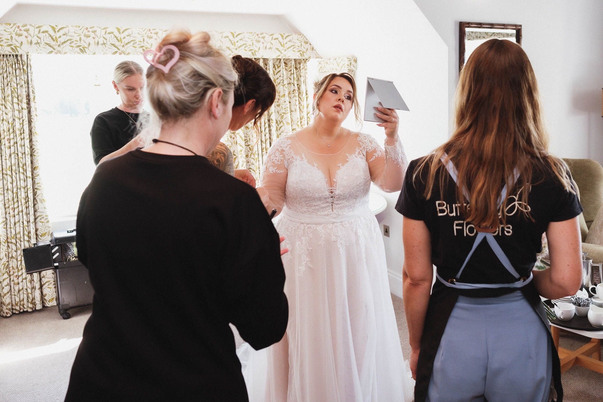 Couple kissing with a beautiful sunset at All Manor of Events Heffs Photography