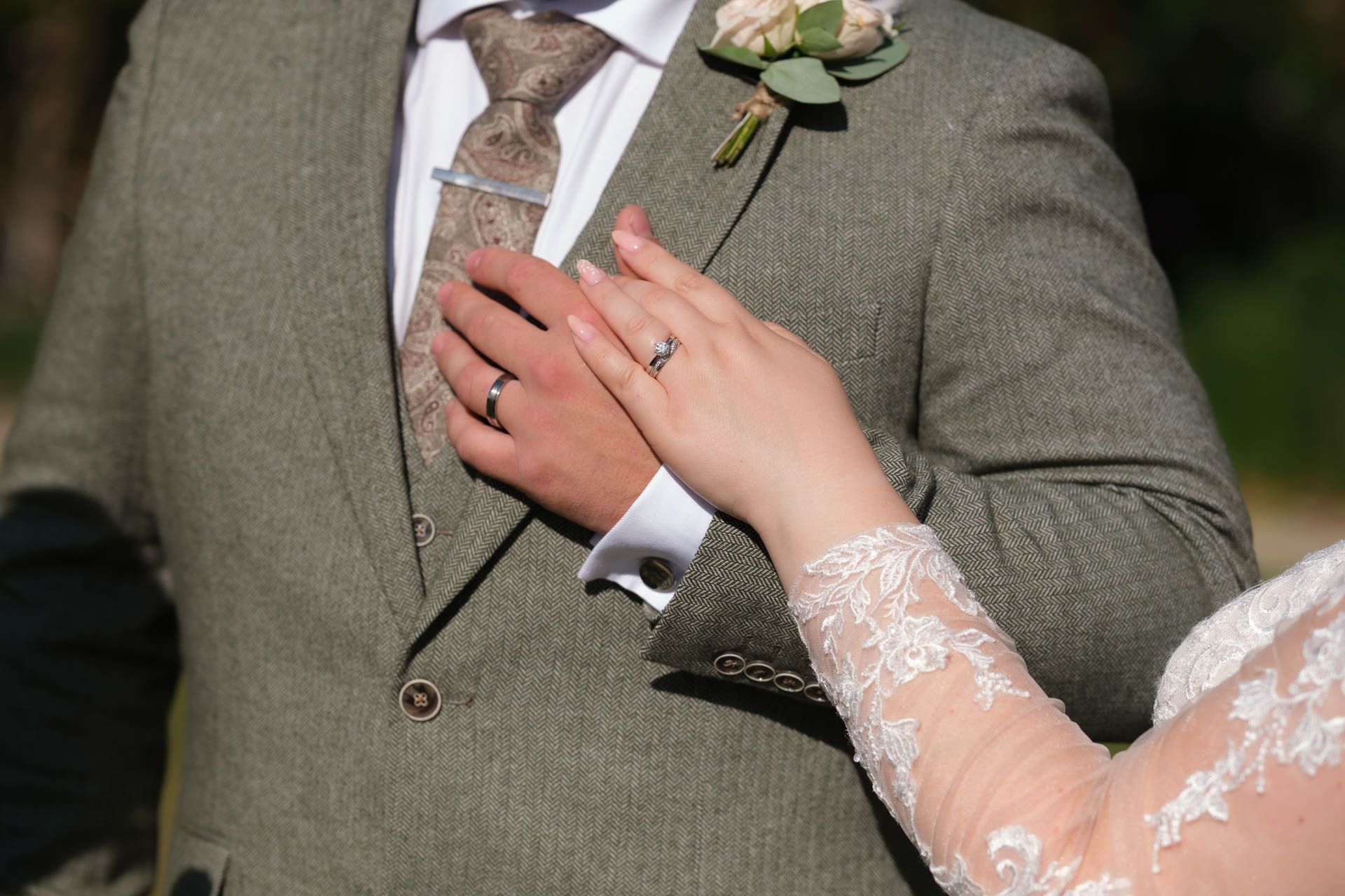 Couple kissing with a beautiful sunset at All Manor of Events Heffs Photography