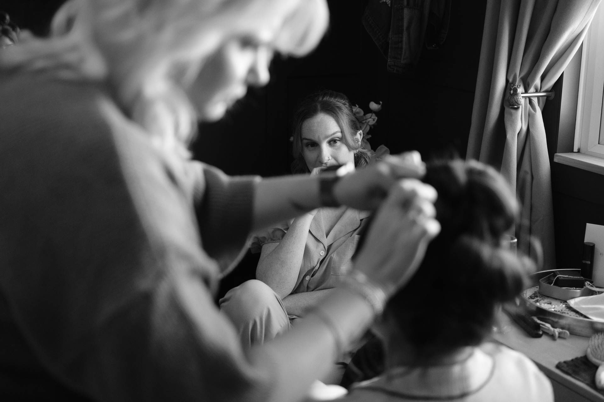 Couple kissing with a beautiful sunset at All Manor of Events Heffs Photography